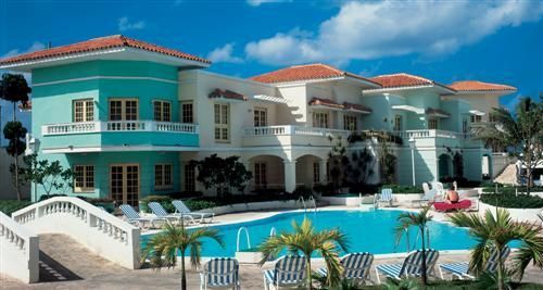 'Hotel - Comodoro - vista de los bungalows' Check our website Cuba Travel Hotels .com often for updates.